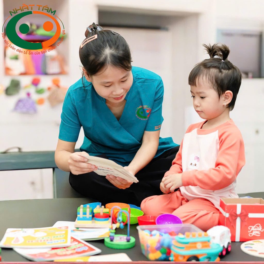Kinh Nghiệm Chăm Sóc Trẻ Khi Mùa Hè Đến – Dành Cho Người Giúp Việc