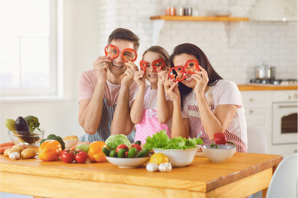 10 Thói Quen Nhỏ Giúp Cả Gia Đình Khỏe Mạnh Mỗi Ngày